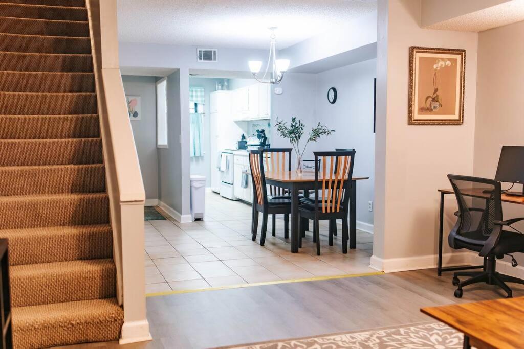 Апартаменты Cozy 3-Bed Athens Getaway, Right Near Uga! Экстерьер фото
