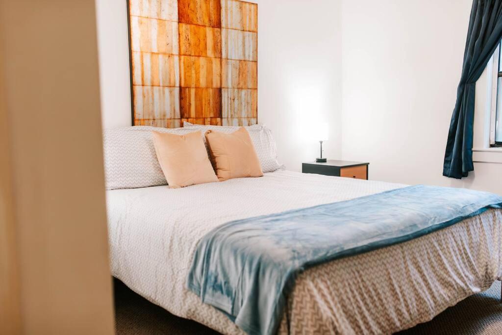 Апартаменты Cozy 3-Bed Athens Getaway, Right Near Uga! Экстерьер фото