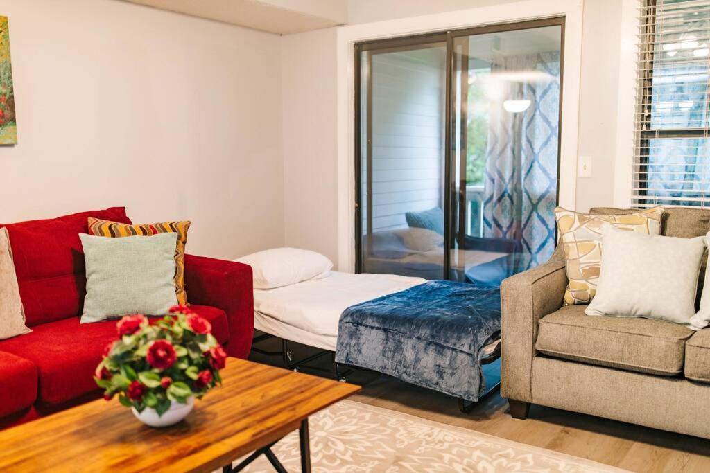 Апартаменты Cozy 3-Bed Athens Getaway, Right Near Uga! Экстерьер фото